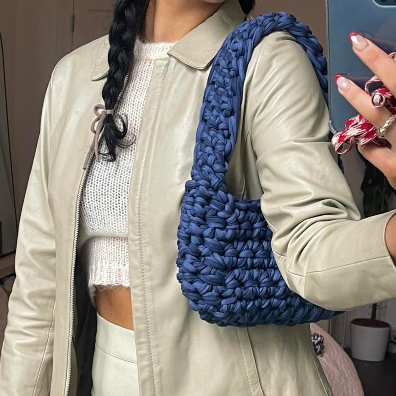 *NEW* Blueberry Shoulder