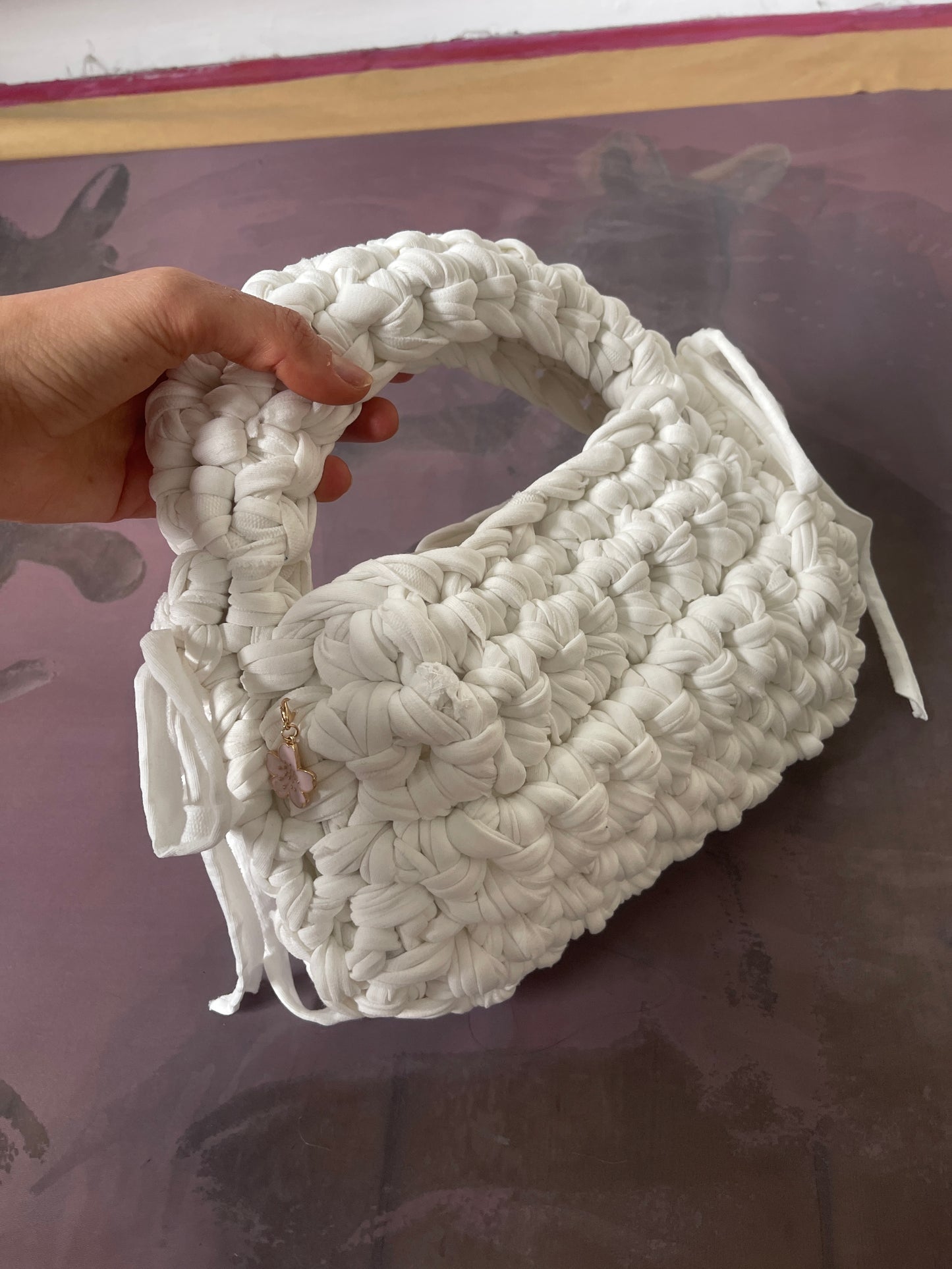 A Cream Ribbon Shoulder