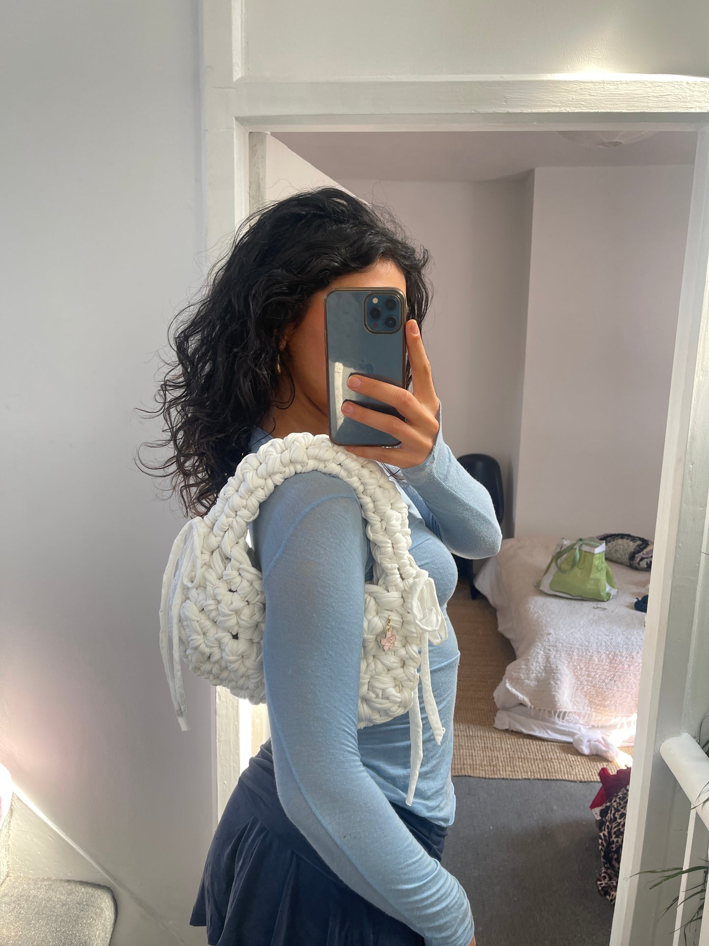 A Cream Ribbon Shoulder