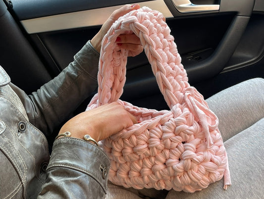 *NEW* A Baby Pink Shoulder