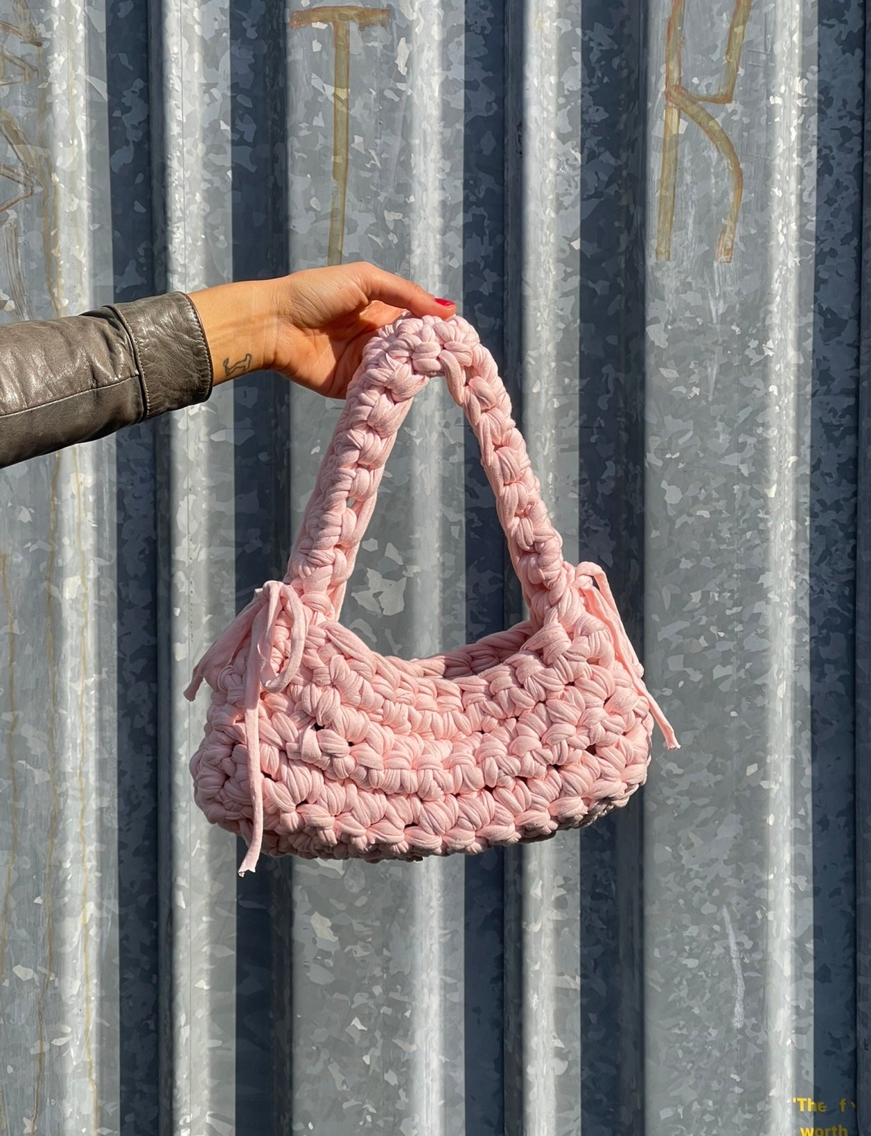 *NEW* A Baby Pink Shoulder