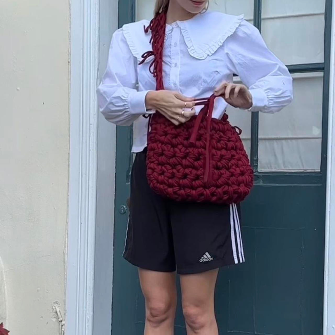 10 Burgundy Oversized Sling