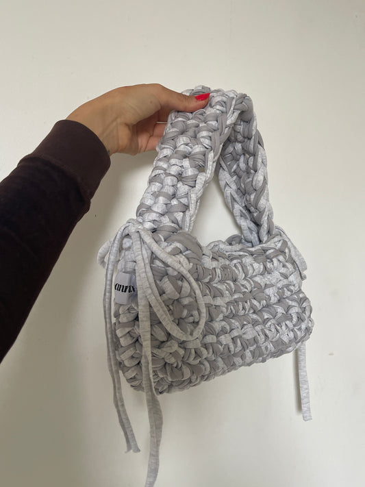 *Grey Ribbon Shoulder