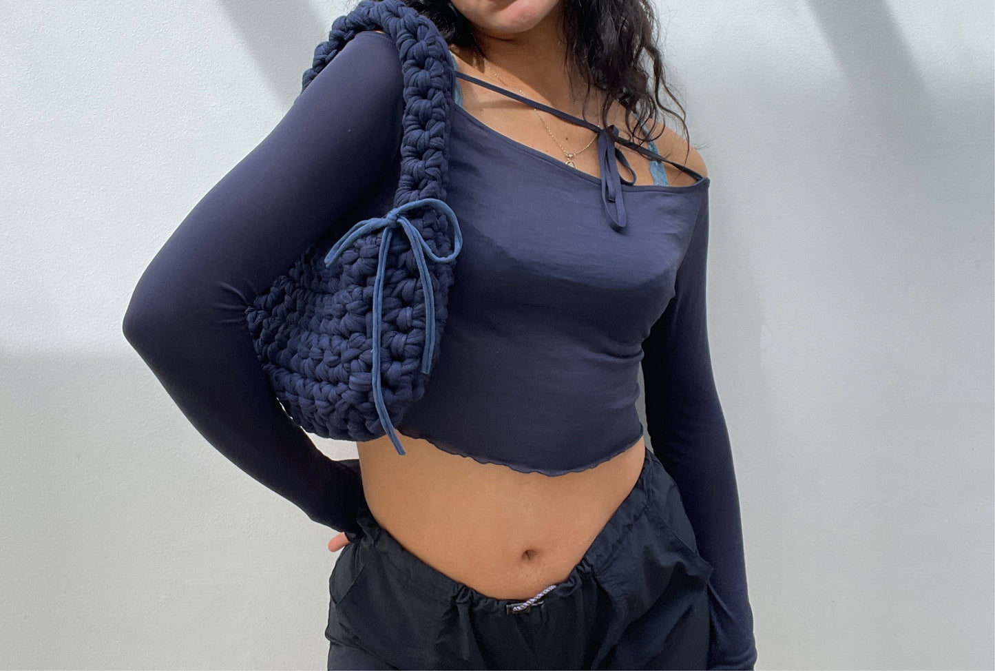 A Chunky Navy Shoulder